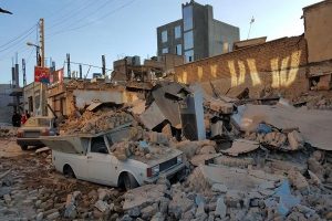 معرفی زلزله زدگان بی سرپرست به بهزیستی