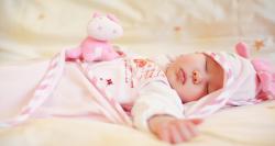 زمان خواب نوزاد در ماه هفتم تولد