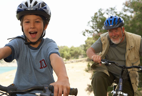چند نکته ایمنی مهم دوچرخه‌سواری برای کودکان 