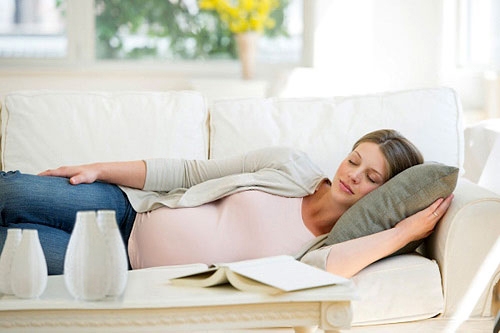 مشکلات خواب زنان باردار در دوران بارداری