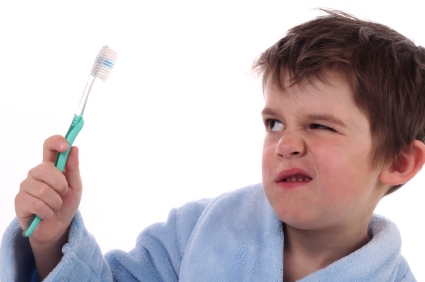 آیا رویش دندان ها موجب بروز بیماری در کودک می شود ؟ 