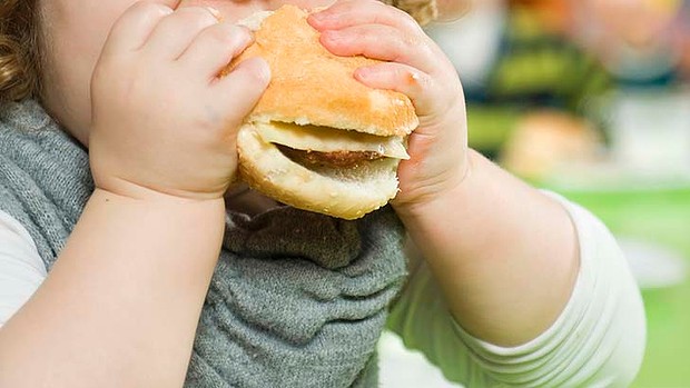 خوراکی های خطرناک برای زنگ ورزش کودکان