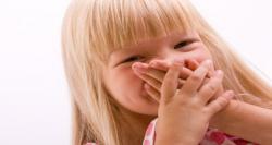 علائم بوی بد بدن کودکان