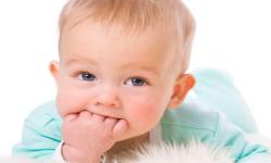 نشانه های گرسنگی نوزاد را بشناسید