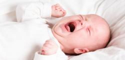 با این تکنیک گریه نوزاد را بند بیاورید