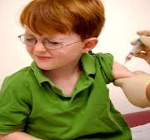 کودک بعد از واکسیناسیون به عشق و توجه بیشتری دارد