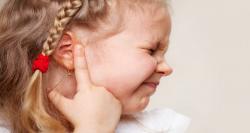 دلایل و درمان ورم گوش میانی کودک