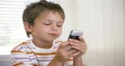 معایب و محاسن استفاده از تلفن همراه در کودکان 