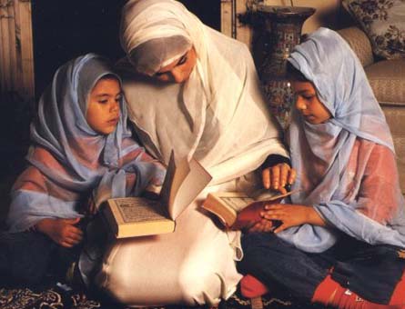 عوامل موثر در تربیت دینی کودکان