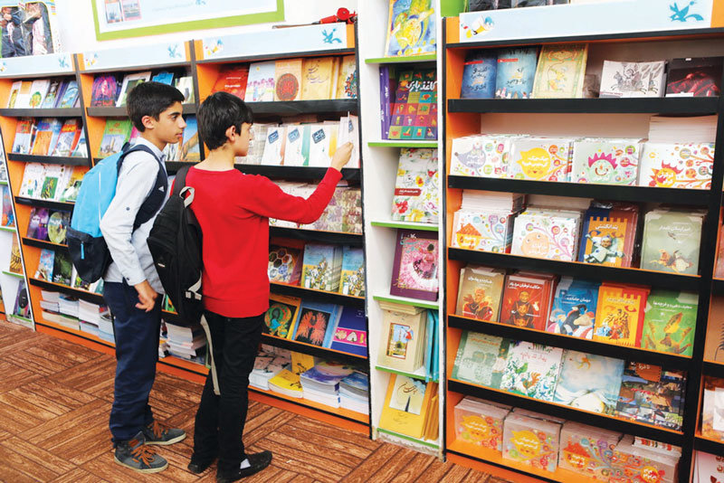 والدین و تبلیغ کتابخوانی